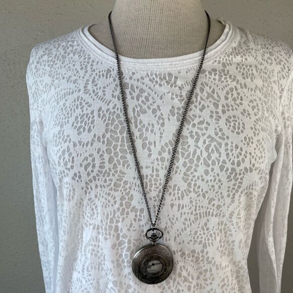 Pocket Watch Style Necklace EUC - Picture 1 of 4
